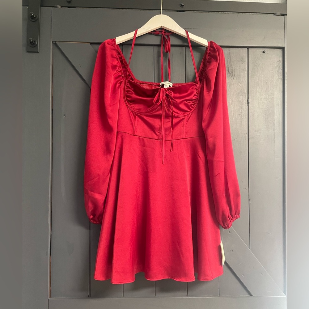 Romantic Red Mini Dress with Tie-Front and Puff Sleeves